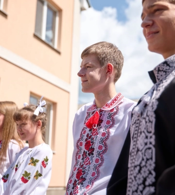 “Поїхали й не жаліємо”: як дитячий будинок сімейного типу з Краматорська облаштувався на Черкащині (ФОТО)