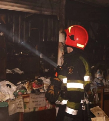 В Чернигове ночью вспыхнул пожар на рынке
