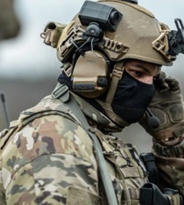 Боец ГУР самостоятельно сдержал штурм пяти оккупантов на Купянском направлении