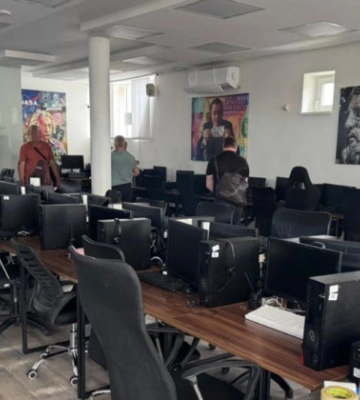 У Києві провели масштабну операцію з ліквідації шахрайських колл-центрів, фото