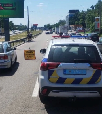На Кільцевій дорозі сталася смертельна ДТП за участі 21-річного мотоцикліста