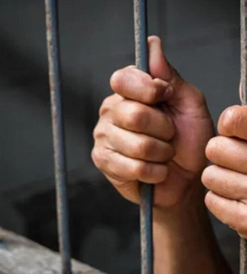 Чоловік у Києві демонстрував нацистську символіку: відкрито провадження