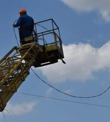 Внаслідок негоди на Полтавщині близько 2 тисяч людей залишились без світла