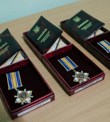 На Конотопщині родинам загиблих захисників передали державні нагороди