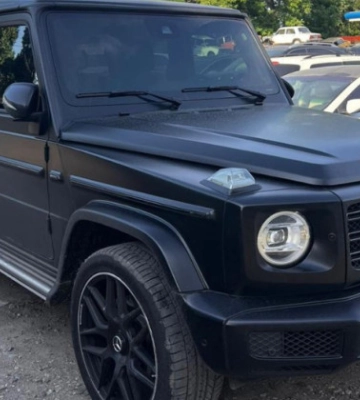 У посадовця конфіскували елітний позашляховик Mercedes-Benz, суд визнав законність рішення