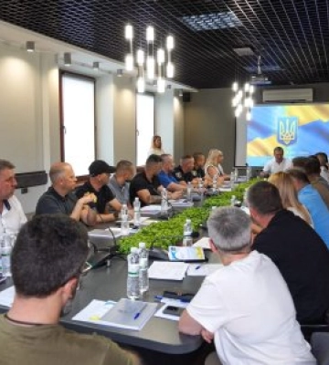 Ужгород відкрив &quot;вікно можливостей&quot; для ветеранів та їхніх родин: у міській раді провели масштабний семінар