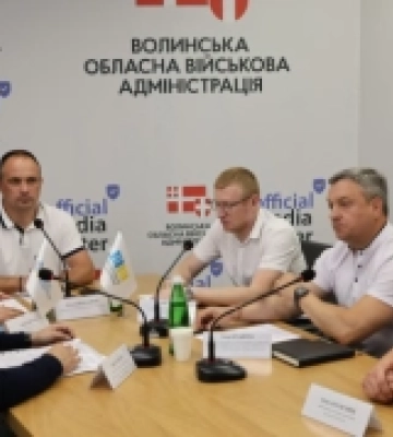 На Волині обговорили стан доріг та вантажну логістику: ключові тези «Діалогу влади з бізнесом»