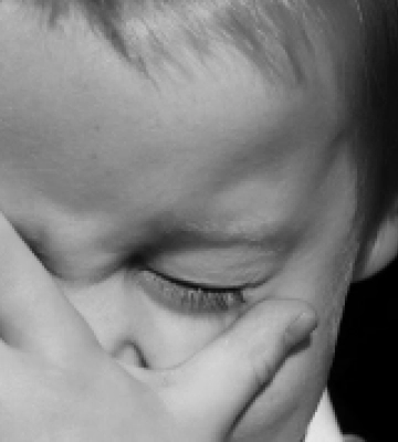 На Берегівщині матір оштрафували за те, що залишила малюка без нагляду просто на дорозі