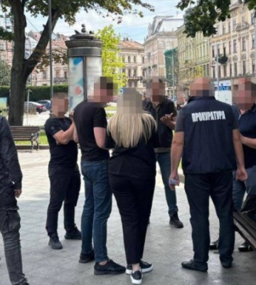 У Львові ексвикладача університету підозрюють в організації виїзду військовозобов’язаного