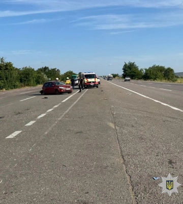 У Чорноморську внаслідок аварії травмувалась пасажирка мопеда