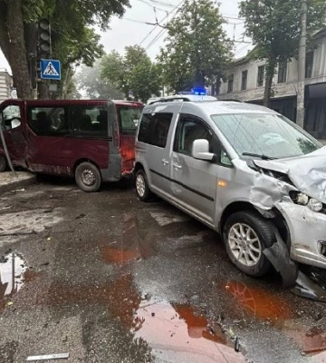 У Сумах вранці внаслідок автопригоди травмувалися двоє людей