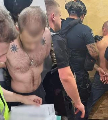 Проведено почти 50 обысков: полиция задержала &quot;смотрящего&quot; за Югом Украины