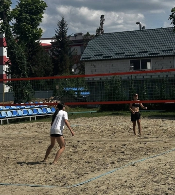 В Ужгороді відбулись змагання з пляжного волейболу