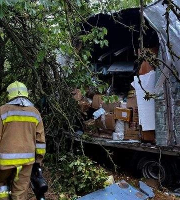 На Миколаївщині зіткнулись дві вантажівки: є травмований