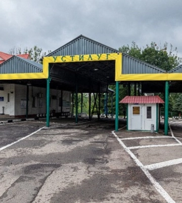 Українцям радять тимчасово уникати перетину кордону з Польщею в Устилузі