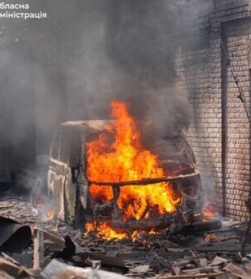 Ворог ударив дронами по будівлі ТЦК у Харкові та поблизу військкомату у Запоріжжі, є поранені, - Сухопутні війська