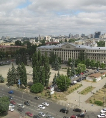 У Києві до кінця літа обмежили рух Солом’янською площею