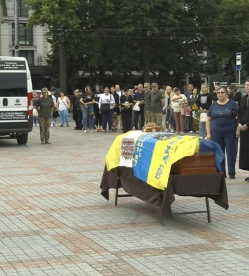 З полеглим сержантом, Олександром Андріановим, попрощались у Рівному