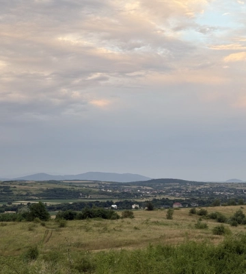 На вихідних прогнозують до 29° тепла та короткочасні опади на Закарпатті