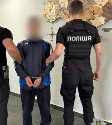 Підпалив церкву та залишив ксенофобський напис про угорців: затримано 28-річного чоловіка на Закарпатті