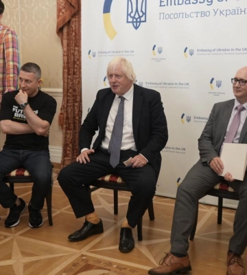 Ветераны ДТЭК встретились с Борисом Джонсоном: Украина нуждается в усилении противовоздушной обороны и международной помощи для восстановления энергетики Ветераны ДТЭК встретились с Борисом Джонсоном: Украина нуждается в усилении противовоздушной обороны и международной помощи для восстановления энергетики