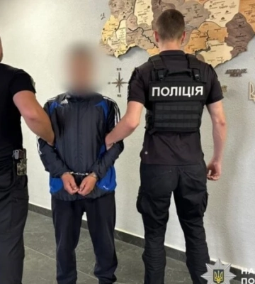 Залишив напис і підпалив храм: на Закарпатті затримано підозрюваного