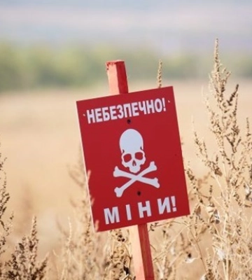 На Херсонщині троє волонтерів підірвалися на ворожій міні