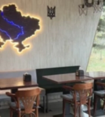 В Ужгороді за понад п&#039;ять мільйонів гривень продають діюче кафе. ФОТО
