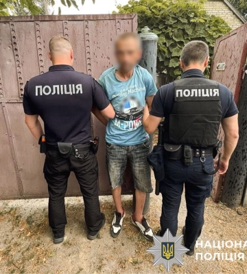 У селі на Київщині затримано чоловіка, який нещадно побив власну матір до смерті