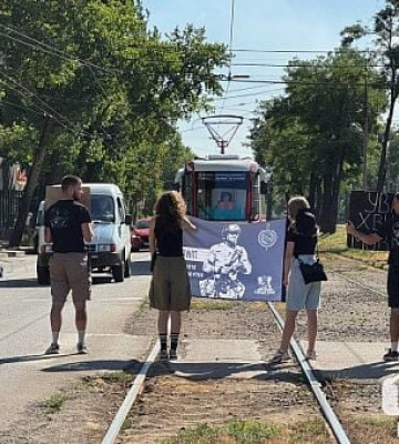 19 июля криворожане почтили память погибших Героев минутой молчания