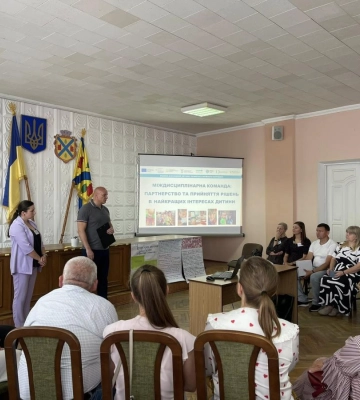 Підтримка дітям у кризі: у Березнівській громаді готова перша патронатна родина
