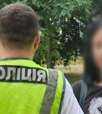 Выкрикивала пророссийские лозунги в метро: полиция рассказала детали задержания женщины
