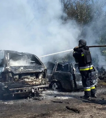 Росіяни вдарили по Васильківській громаді на Дніпропетровщині, є загиблі
