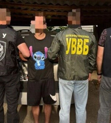 Човном через Тису до ЄС: на Ужгородщині правоохоронці блокували чергову схему переправлення військовозобов’язаних
