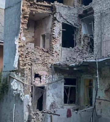 У Львові просять відремонтувати тротуари