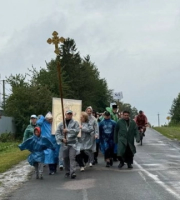 Паломники вирушили пішки до Зарваниці на Тернопільщині на Всеукраїнську прощу