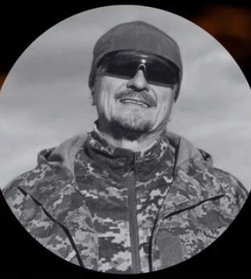 &quot;Человек-легенда&quot;: воспоминания родных и близких о погибшем летчике Константине Оборине