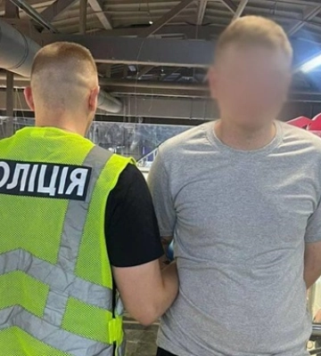 В ТЦ Києва сталася різанина: поліція затримала підозрюваного