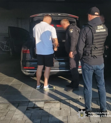 Перевозили ухилянтів машиною, замаскованою під «швидку»: на Закарпатті затримано переправників (ФОТО)