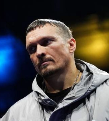 Тренер Джошуа назвав боксера, який здатний здолати Усика