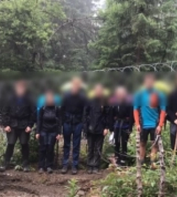 Восьмеро громадян Чехії незаконно потрапили в Україну – їх затримали прикордонники