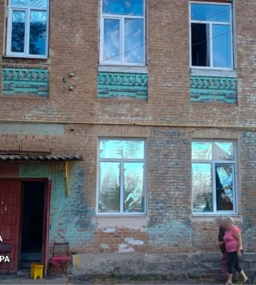 Внаслідок нічних ударів по Ізюму постраждали двоє жінок: в однієї з них — садна та опіки, в другої гострий шок
