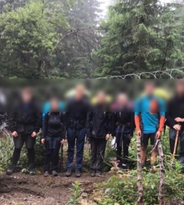 Восьмеро громадян Чехії незаконно потрапили в Україну – їх затримали прикордонники