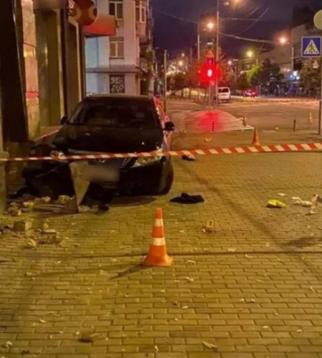 У лікарні померла жінка, яку в Києві збив пʼяний працівник прокуратури