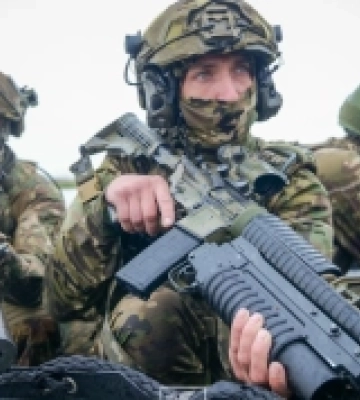Миколаївська 36-та окрема бригада морської піхоти відзначає своє 10-річчя з новим командиром