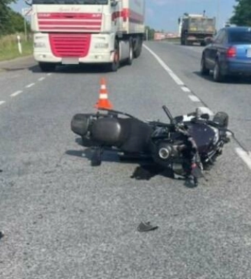 На Львівщині травмовані двоє водіїв унаслідок зіткнення Honda з мотоциклом