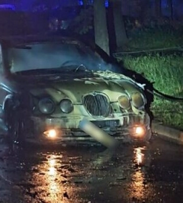 Затримано двох чоловіків, які спалили 4 автівки у Шевченківському районі Києва. ФОТОрепортаж