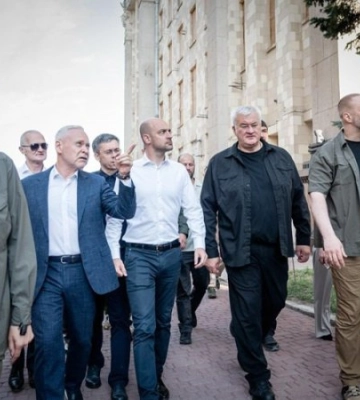Голова МЗС Франції відвідав Суми і Харків, які зазнають постійних російських ударів