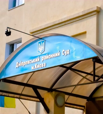 Затягування суду по овочерізкам: обвинувачена вчетверте змінює адвоката