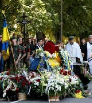 В Ужгороді попрощалися із загиблим прикордонником Василем Шкобою. ФОТО